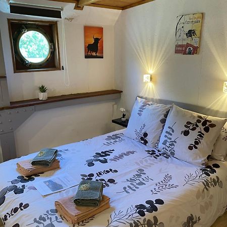 Peniche Le Pescalune - Chambre D'Hotes Arles Dış mekan fotoğraf